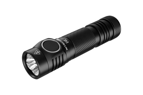 Nitecore E4K Taschenlampe - 4400 Lumen